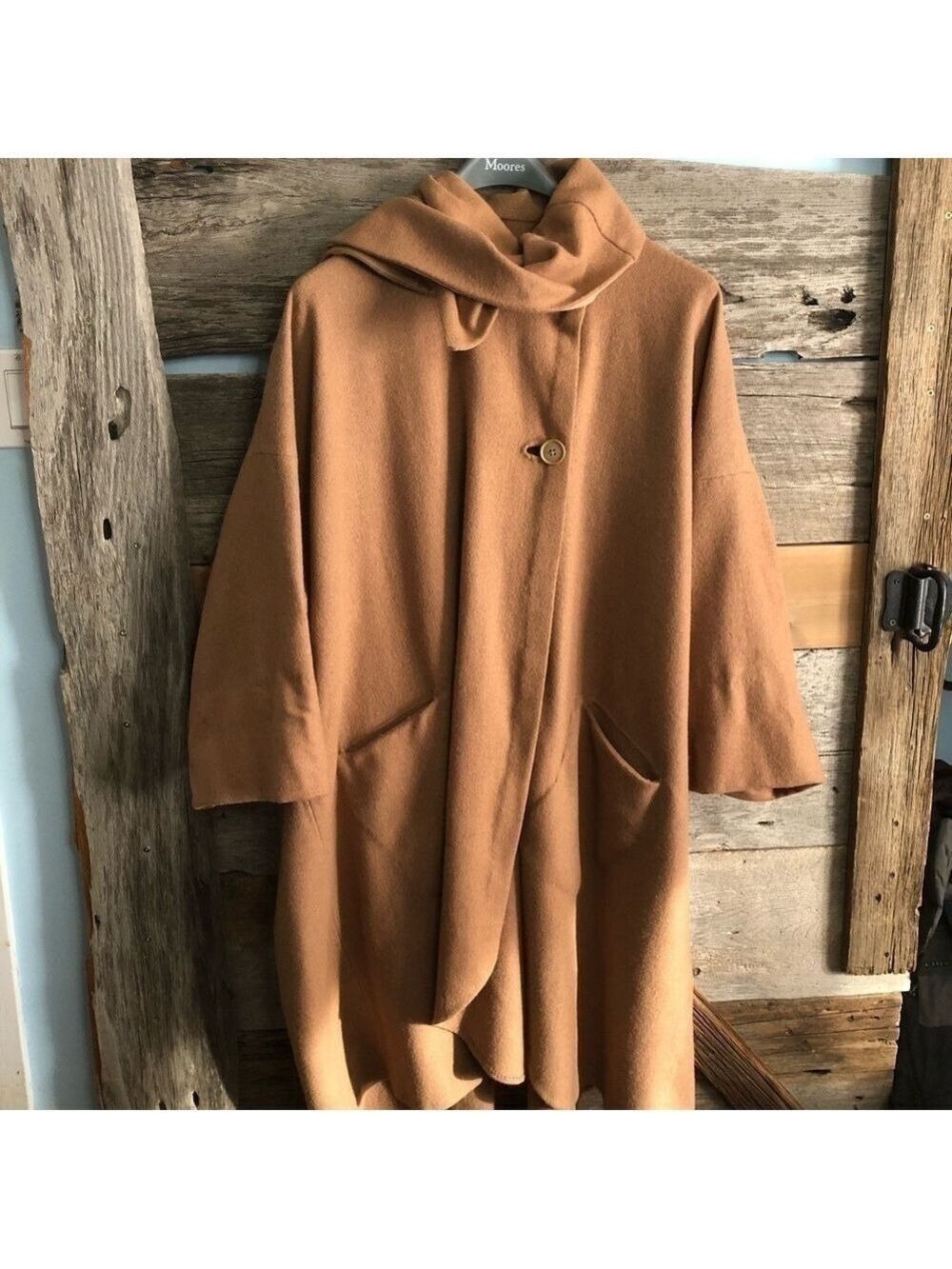 VINTAGE Handmade Plus Size Wool Camel Long Cape
